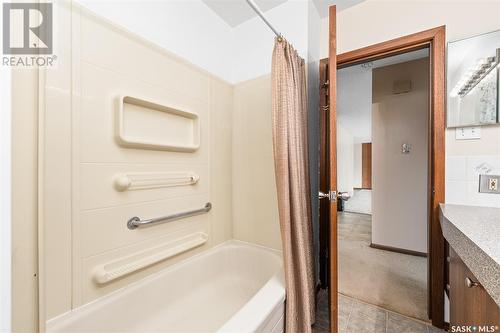 1244 Grace Street, Moose Jaw, SK - Indoor Photo Showing Bathroom