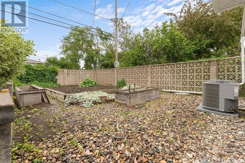 1244 Grace Street, Moose Jaw, SK - Outdoor