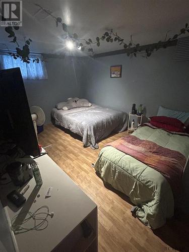 376 Mckelvie St, Temiskaming Shores, ON - Indoor Photo Showing Bedroom