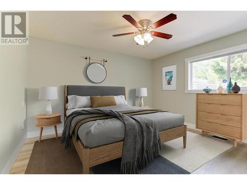 4333 Lakeshore Road, Kelowna, BC - Indoor Photo Showing Bedroom