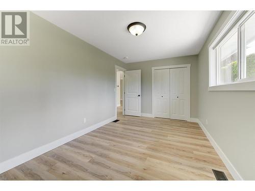 4333 Lakeshore Road, Kelowna, BC - Indoor Photo Showing Other Room