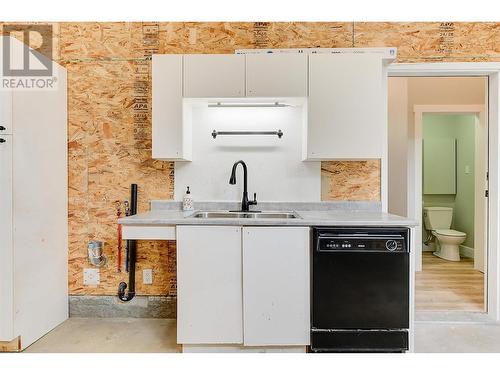 4333 Lakeshore Road, Kelowna, BC - Indoor Photo Showing Kitchen With Double Sink