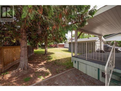 4333 Lakeshore Road, Kelowna, BC - Outdoor