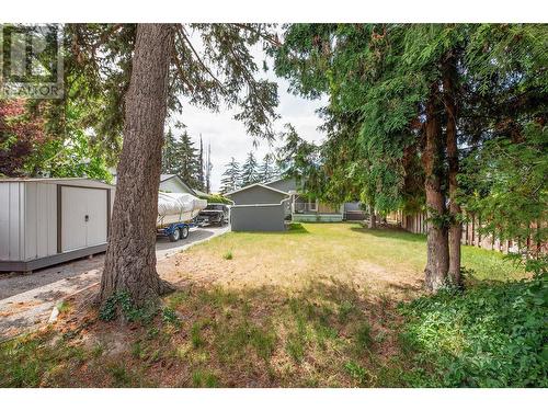 4333 Lakeshore Road, Kelowna, BC - Outdoor