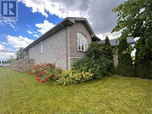 10497 Beverly Glen, Windsor, ON - Outdoor