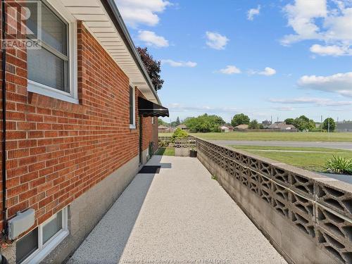 814 Watson Avenue, Windsor, ON - Outdoor With Exterior