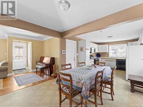 814 Watson Avenue, Windsor, ON - Indoor Photo Showing Dining Room