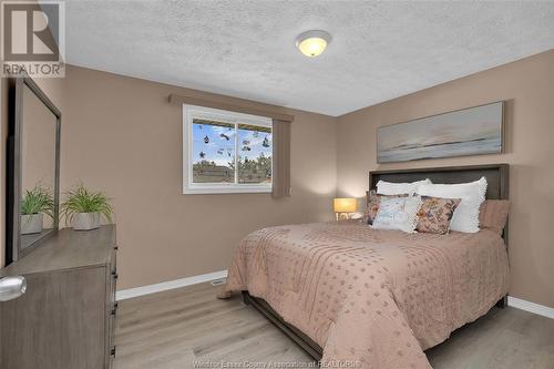 3144 Clemenceau Boulevard, Windsor, ON - Indoor Photo Showing Bedroom