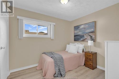 3144 Clemenceau Boulevard, Windsor, ON - Indoor Photo Showing Bedroom