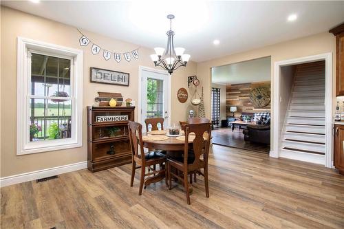 2589 East Quarter Line Road, Norfolk County, ON - Indoor Photo Showing Dining Room