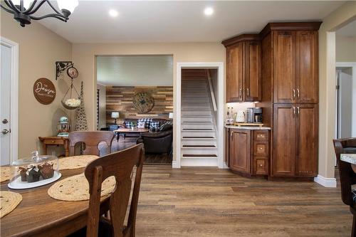 2589 East Quarter Line Road, Norfolk County, ON - Indoor Photo Showing Dining Room