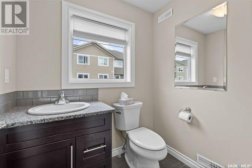 308 212 Willis Crescent, Saskatoon, SK - Indoor Photo Showing Bathroom