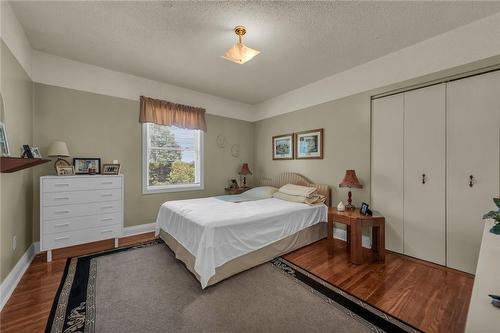 243 Forfar Street W, Caledonia, ON - Indoor Photo Showing Bedroom