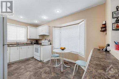 1585 Montcerf Court, Ottawa, ON - Indoor Photo Showing Kitchen With Double Sink