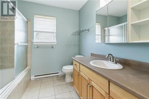 39 Raphael St, Dieppe, NB - Indoor Photo Showing Bathroom