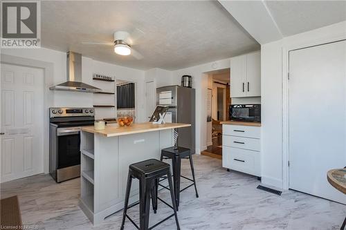 88 Gladstone Avenue, North Bay, ON - Indoor Photo Showing Kitchen