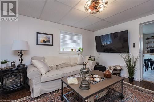 88 Gladstone Avenue, North Bay, ON - Indoor Photo Showing Living Room