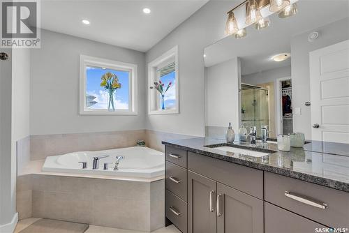 1018 Childers Court, Saskatoon, SK - Indoor Photo Showing Bathroom