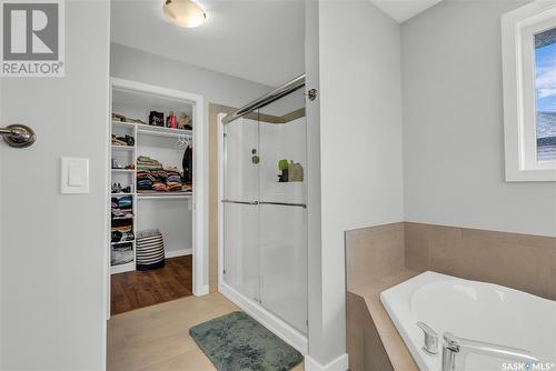 1018 Childers Court, Saskatoon, SK - Indoor Photo Showing Bathroom