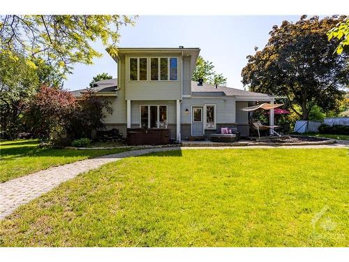 4 Aleutian Road, Ottawa, ON 