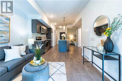 621 - 7711 Green Vista Gate, Niagara Falls, ON - Indoor Photo Showing Living Room