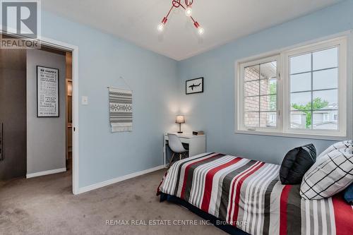 111 Wheatland Drive, Cambridge, ON - Indoor Photo Showing Bedroom