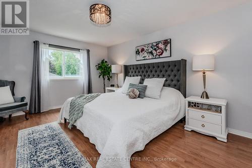 111 Wheatland Drive, Cambridge, ON - Indoor Photo Showing Bedroom