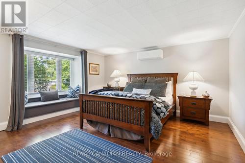 1012 Mill Street, Muskoka Lakes, ON - Indoor Photo Showing Bedroom