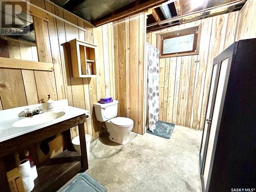 Wilkinson/ Lisowik Acreage, Bjorkdale, SK - Indoor Photo Showing Bathroom
