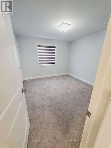 2607 Sheffield Boulevard, London, ON - Indoor Photo Showing Other Room