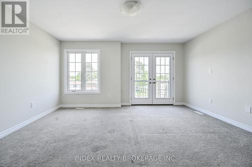 214 Mccabe Avenue N, Welland, ON - Indoor Photo Showing Other Room