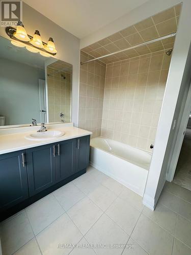 114 Corley Street, Kawartha Lakes, ON - Indoor Photo Showing Bathroom