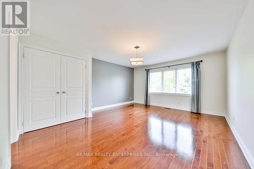 585 Hancock Way, Mississauga, ON - Indoor Photo Showing Other Room