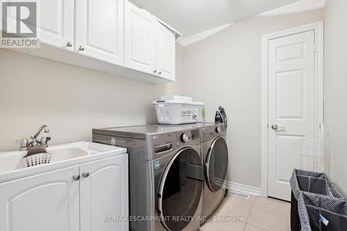 44 - 300 Ravineview Way, Oakville, ON - Indoor Photo Showing Laundry Room