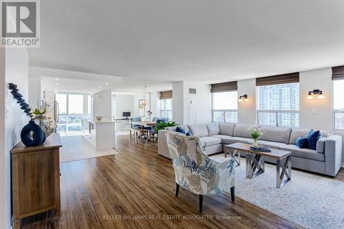 3003 - 3650 Kaneff Crescent, Mississauga, ON - Indoor Photo Showing Living Room