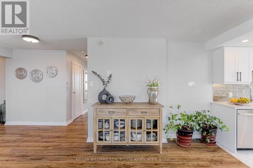 3003 - 3650 Kaneff Crescent, Mississauga, ON - Indoor