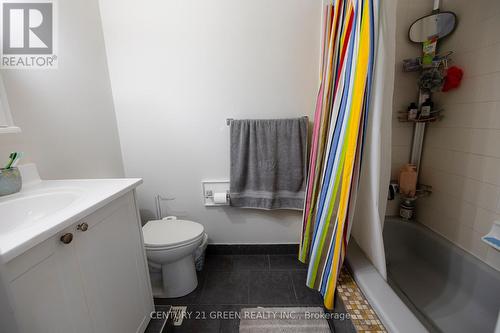32 Woodsend Run E, Brampton, ON - Indoor Photo Showing Bathroom