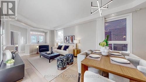 2292 Blue Oak Circle, Oakville, ON - Indoor Photo Showing Living Room