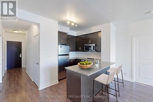 2610 - 50 Absolute Avenue, Mississauga, ON - Indoor Photo Showing Kitchen
