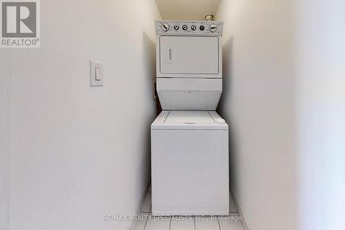 2610 - 50 Absolute Avenue, Mississauga, ON - Indoor Photo Showing Laundry Room