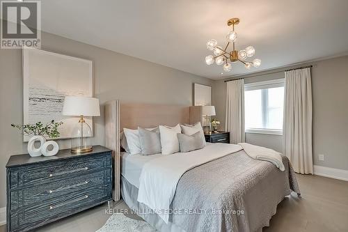 4 - 2071 Ghent Avenue, Burlington, ON - Indoor Photo Showing Bedroom