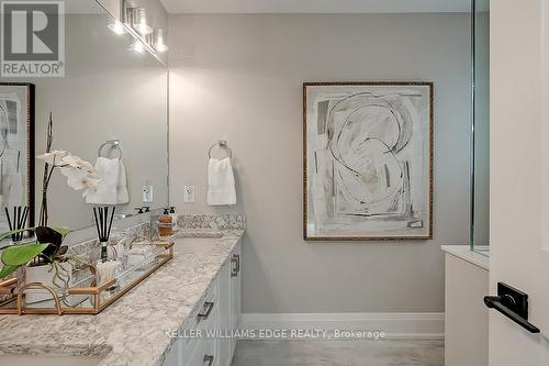 4 - 2071 Ghent Avenue, Burlington, ON - Indoor Photo Showing Bathroom