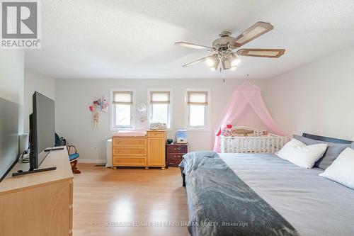 2462 Grindstone Court, Mississauga, ON - Indoor Photo Showing Bedroom