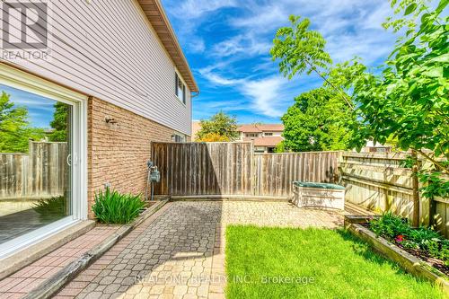 30 - 1580 Lancaster Drive, Oakville, ON 