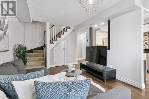 79 - 6950 Tenth Line, Mississauga, ON - Indoor Photo Showing Living Room