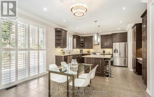 409 Coombs Court, Milton, ON - Indoor Photo Showing Dining Room