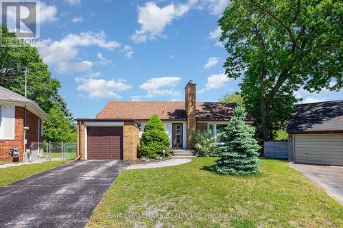 31 Beaucourt Road, Toronto, ON - Outdoor With Facade