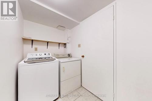 605 - 355 Rathburn Road E, Mississauga, ON - Indoor Photo Showing Laundry Room