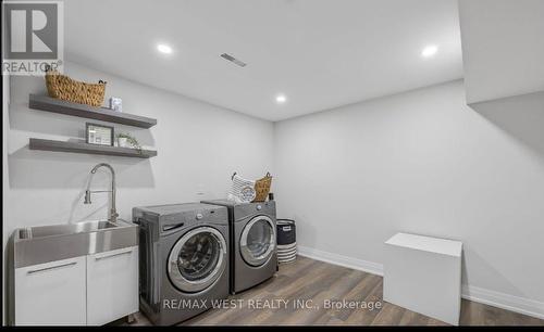 30 Fraser Avenue, New Tecumseth, ON - Indoor Photo Showing Laundry Room