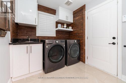 23 Warman Street, New Tecumseth, ON - Indoor Photo Showing Laundry Room